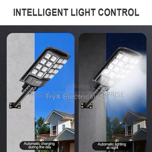 Ly-300 Solar Street Light (800w) · Photo 2