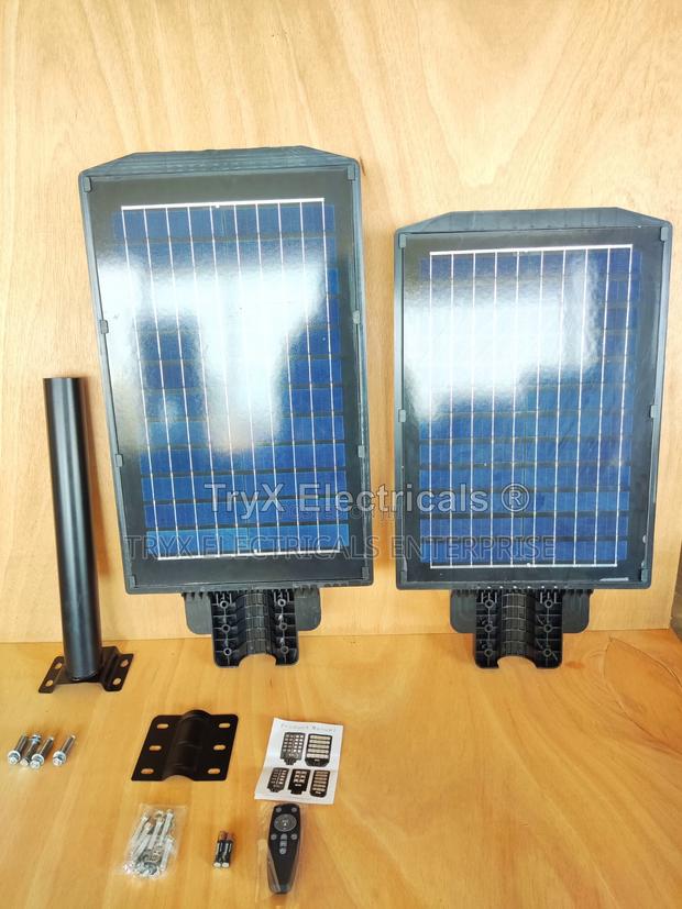 Ly-300 Solar Street Light (800w) · Photo 4