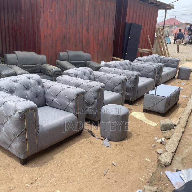 Gray Fabric Sofa Set Made to Last · Photo 2
