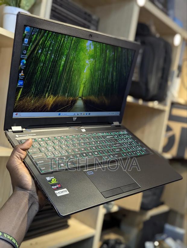 Laptop 16GB Intel Core I7 SSD 512GB · Photo 1