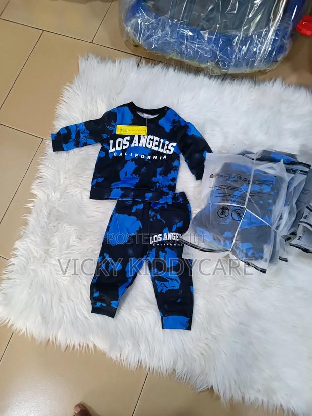 Kids Trouser and Pullover · Photo 1