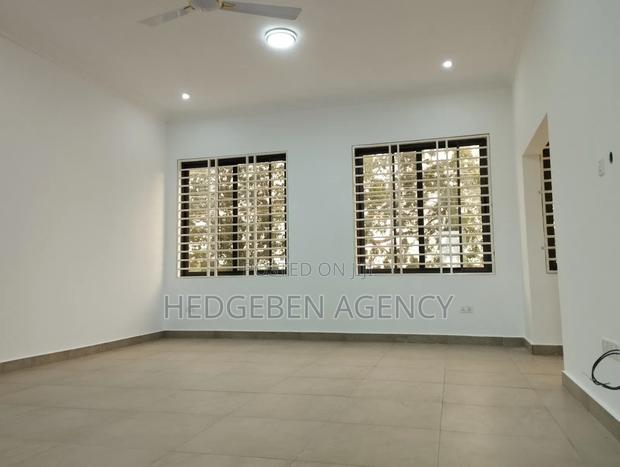 2bdrm Apartment in Adenta for rent · Photo 3