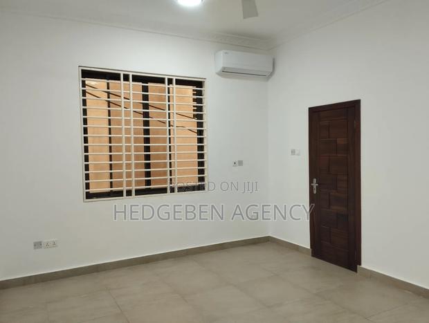 2bdrm Apartment in Adenta for rent · Photo 4
