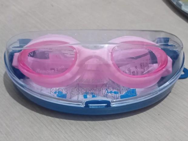 Swimming Goggles for Kids and Adults · Photo 2