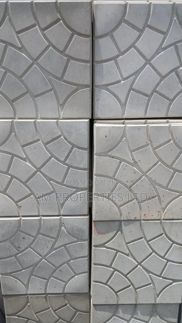 Pavement Blocks and Kerbs · Photo 6
