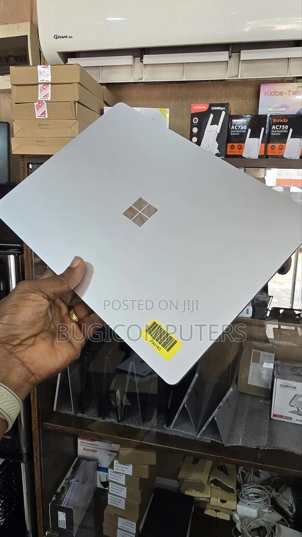 Laptop Microsoft Surface Laptop 3 8GB Intel Core i5 SSD 256GB · Photo 2
