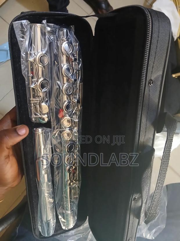 Yamaha Yfl-212sl Metallic Flute · Photo 1