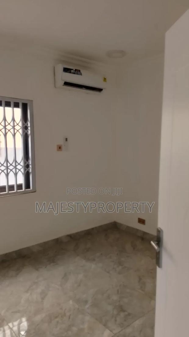 Newly Built 6bedrooms Selfcompound for Rent at Eastlegon · Photo 3