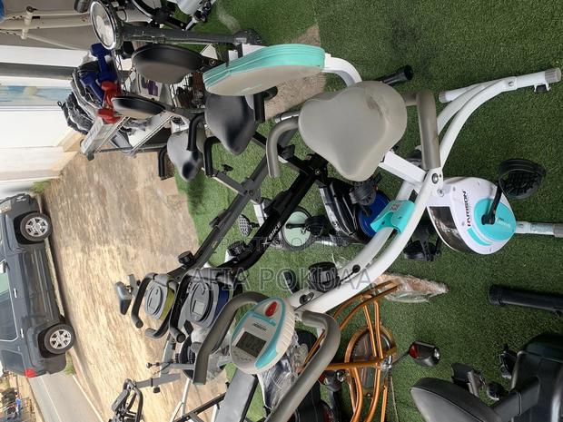 Foldable Exercise Bike · Photo 3