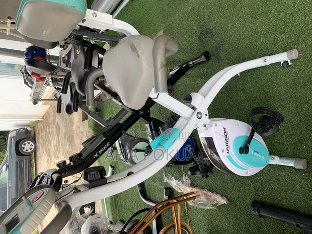 Foldable Exercise Bike · Photo 1