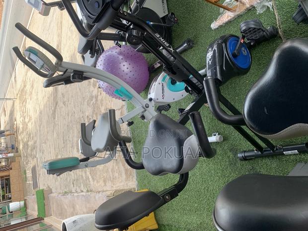 Foldable Exercise Bike · Photo 4