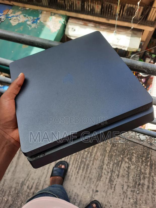 Ps4 Slim Jailbreak With Games · Photo 3