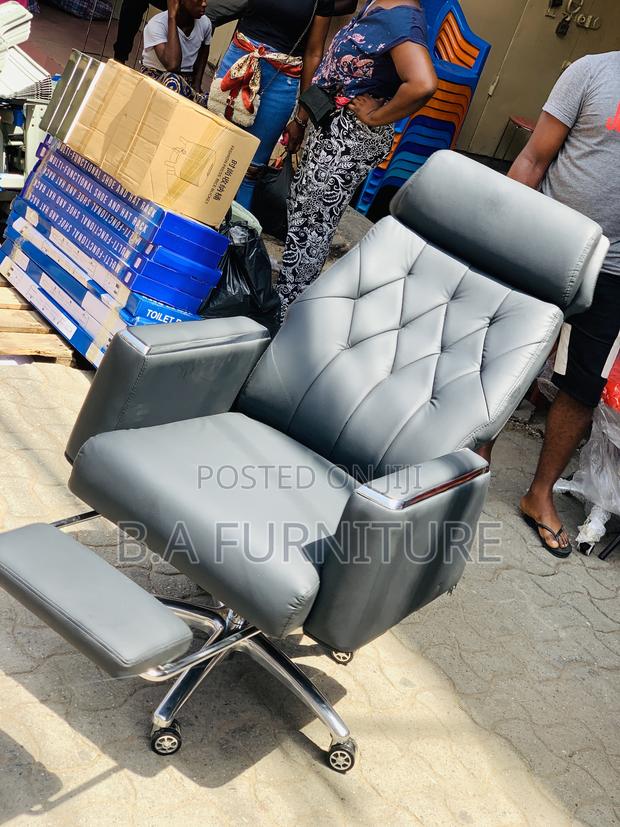Office Chair— With Recliner · Photo 2
