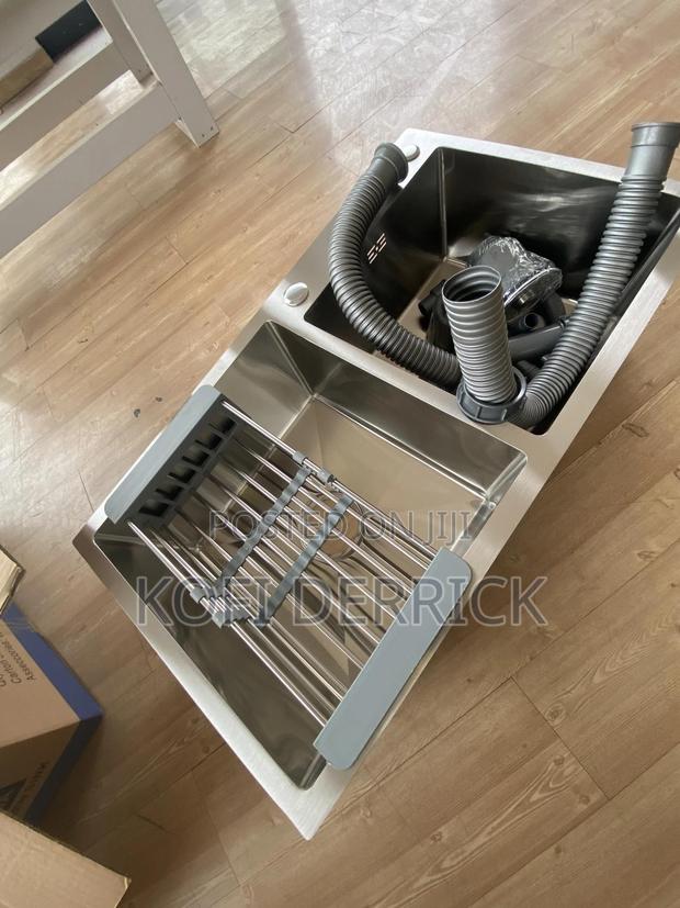 Kitchen Sink (78x43cm) · Photo 7