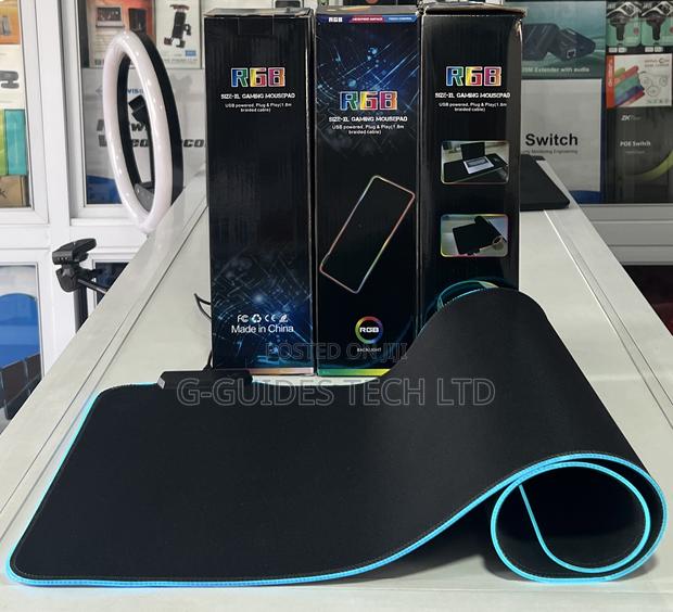 RGB Gaming Mouse Pad, Soft Cloth RGB Mouse Pad · Photo 3