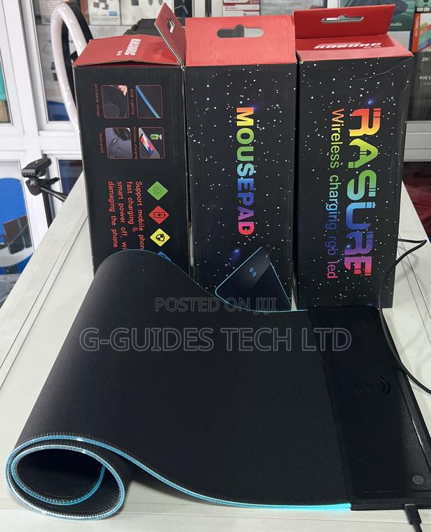 Rasure Rs-05 RGB Gaming Mouse Pad With Wireless Charging · Photo 7