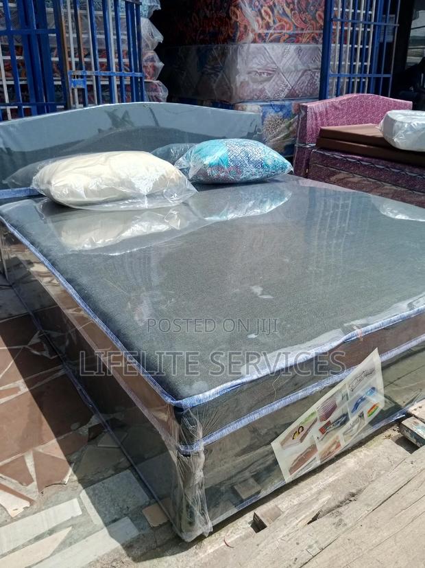 Easy Bed Foam Inbuilt+ Stands Queen Size · Photo 1