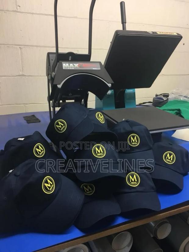Cap Customisation Golden · Photo 1