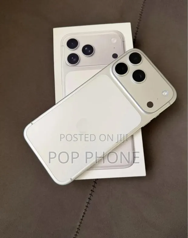 Apple iPhone 17 Pro Max 512 GB Silver · Photo 1