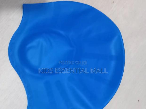 Swimming Cap for Adults · Photo 2