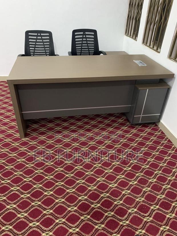 Office Desk · Photo 1