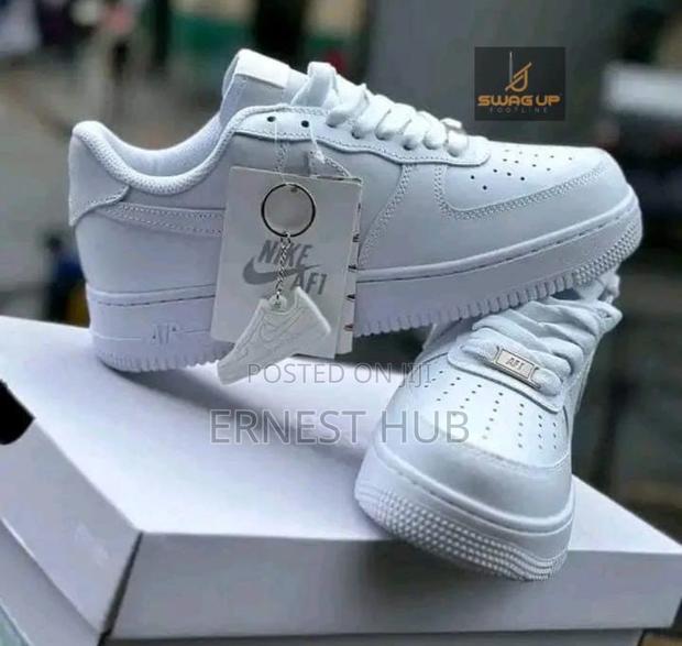 Solid Airforce 1 · Photo 1