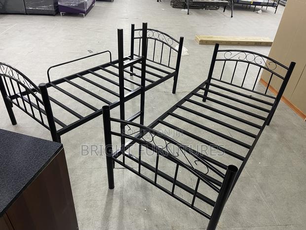 Quality Foreign Metallic One and Half Double Bunk Bed · Photo 7