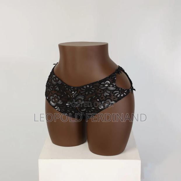 Panty Beads Display Mannequins · Photo 6