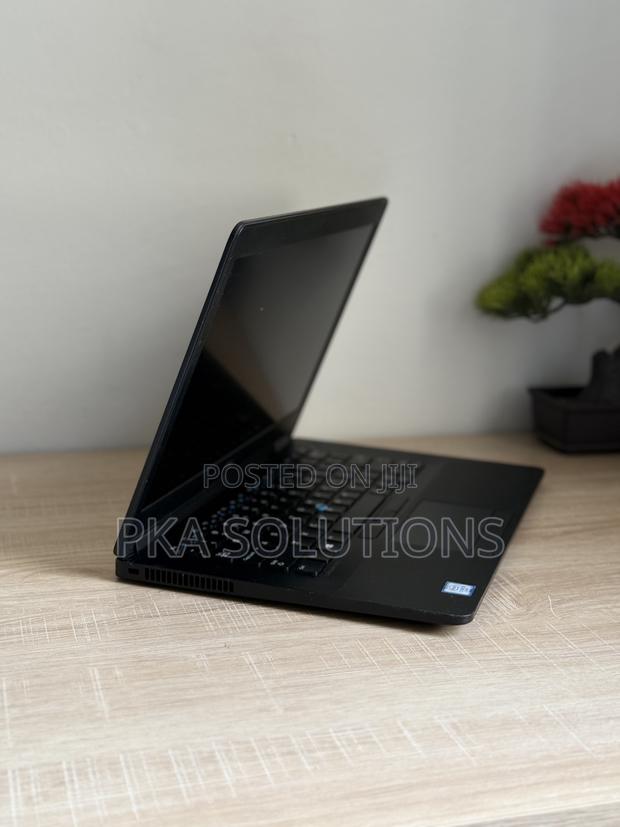 Laptop Dell Latitude E7470 8GB Intel Core I5 SSD 256GB · Photo 2
