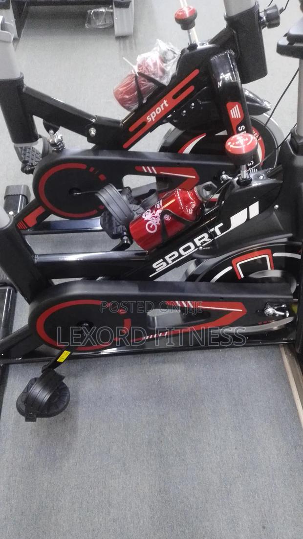 Spinning Bike (Usa) · Photo 2