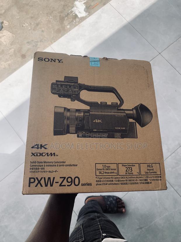 Original Sealed in Box Sony Z90 Video Resolution · Photo 1