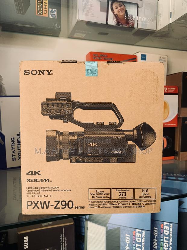 Sony Z90 Handy Video Camera With Super Slow Motion · Photo 2