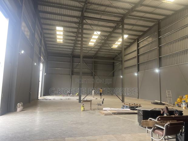 3000 SQM Warehouse at Haatso for Rent · Photo 4