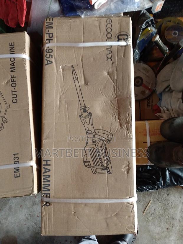Demolition Hammer or Concrete Breaker · Photo 5