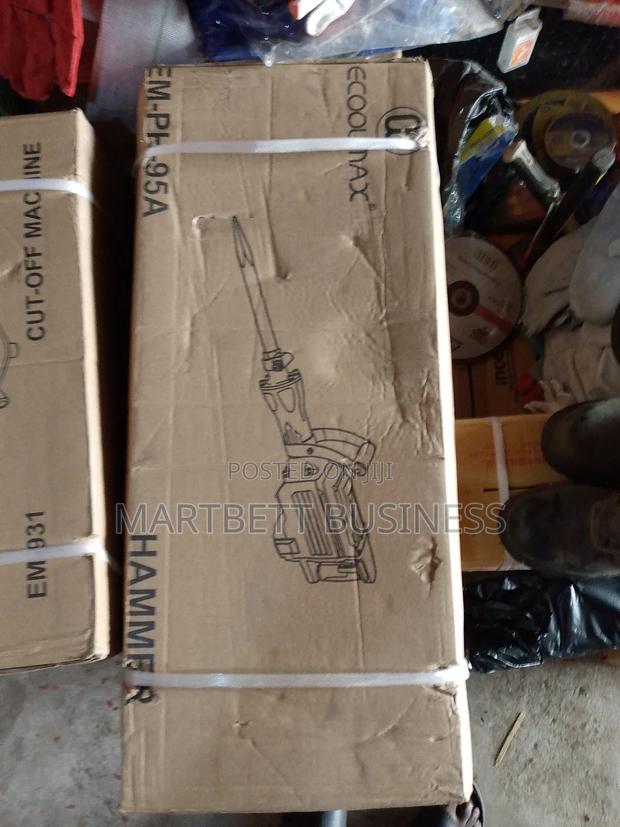 Demolition Hammer or Concrete Breaker · Photo 4
