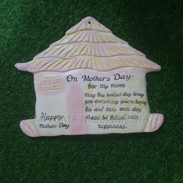 Mother's Day House Wall Plaque · Photo 1