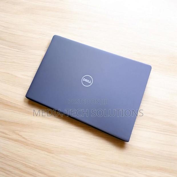 Laptop Dell Vostro 15 3000 8GB Intel Core i3 SSD 256GB · Photo 2