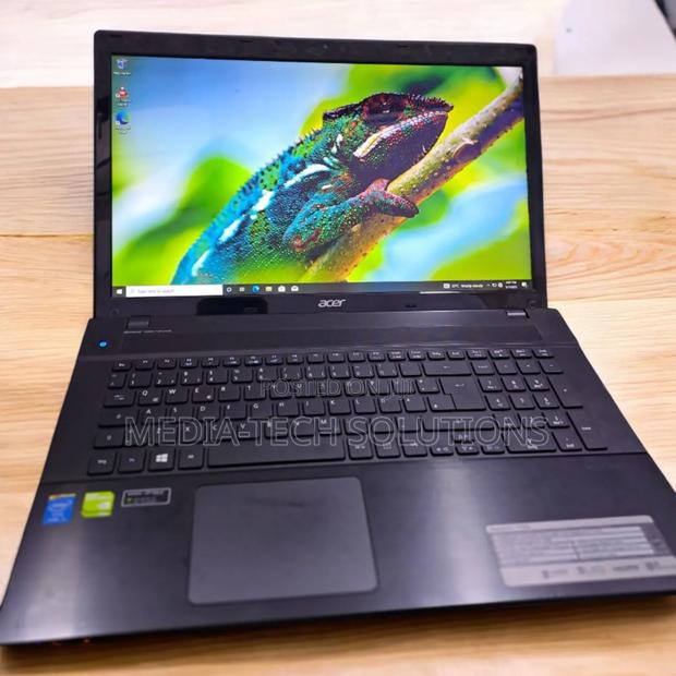 Laptop Acer Aspire V3-111P 8GB Intel Core i5 HDD+SSD 256GB · Photo 2