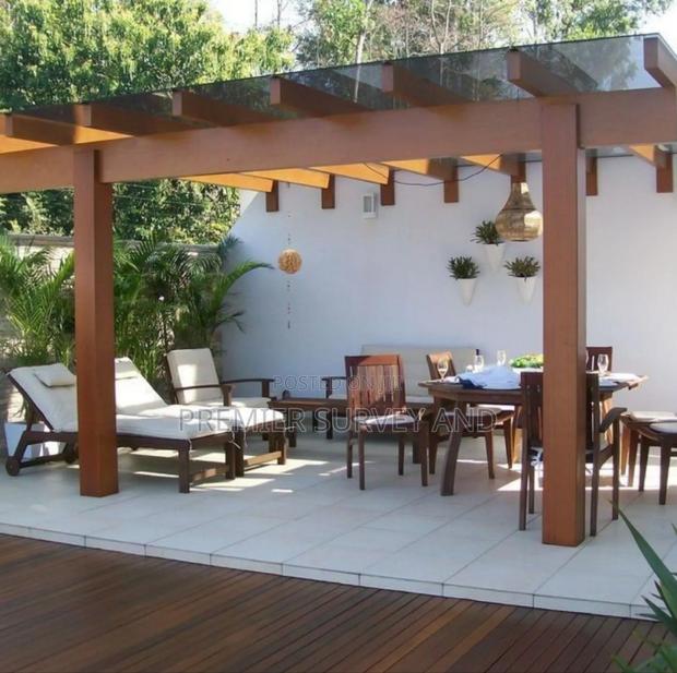 Pergola Installation · Photo 1