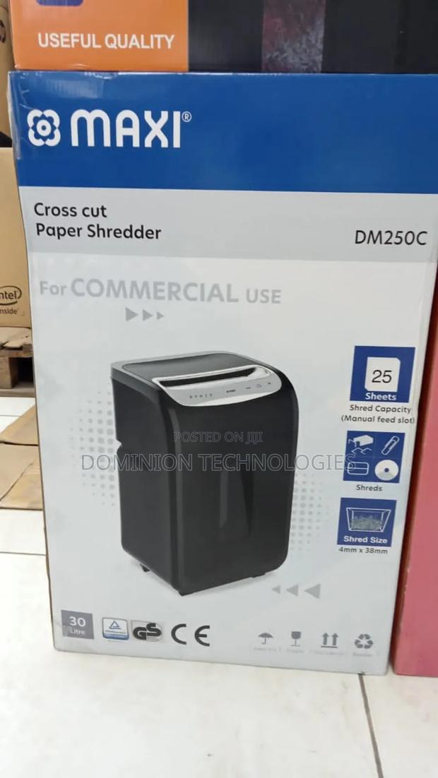 Maxi Paper Shredder 25-sheet Cross-cut 30ltr Shredder Dm250c · Photo 1