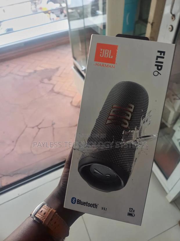 JBL Flip 6 Bluetooth Speakers · Photo 2