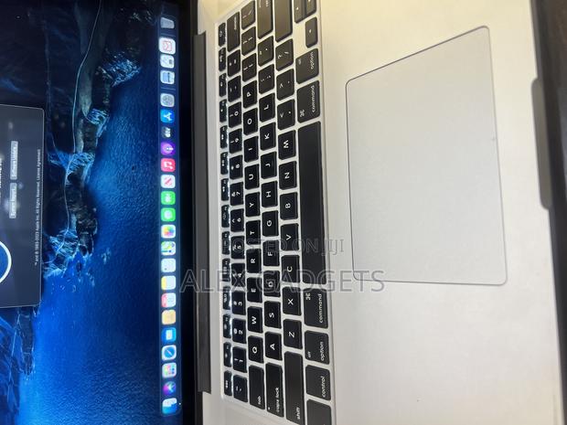 Laptop Apple MacBook Pro 16GB Intel Core I7 SSD 256GB · Photo 8