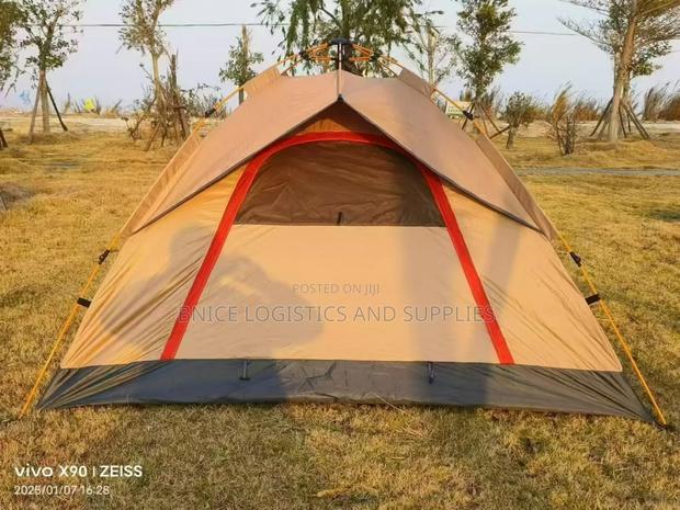4 Person Automatic Tent · Photo 3