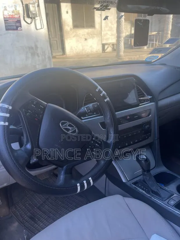 Hyundai Sonata 2015 Gold · Photo 1