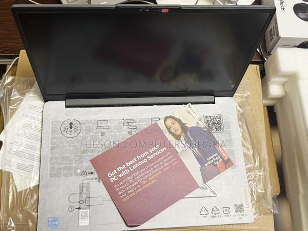 New Laptop Lenovo Ideapad 3 8GB Intel Core i5 SSD 512GB · Photo 1