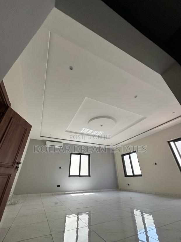 4bdrm House in Airport Residential Area for sale · Photo 3