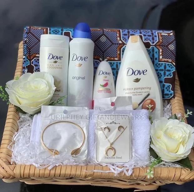 Christmas And Birthday Gift Packages · Photo 2