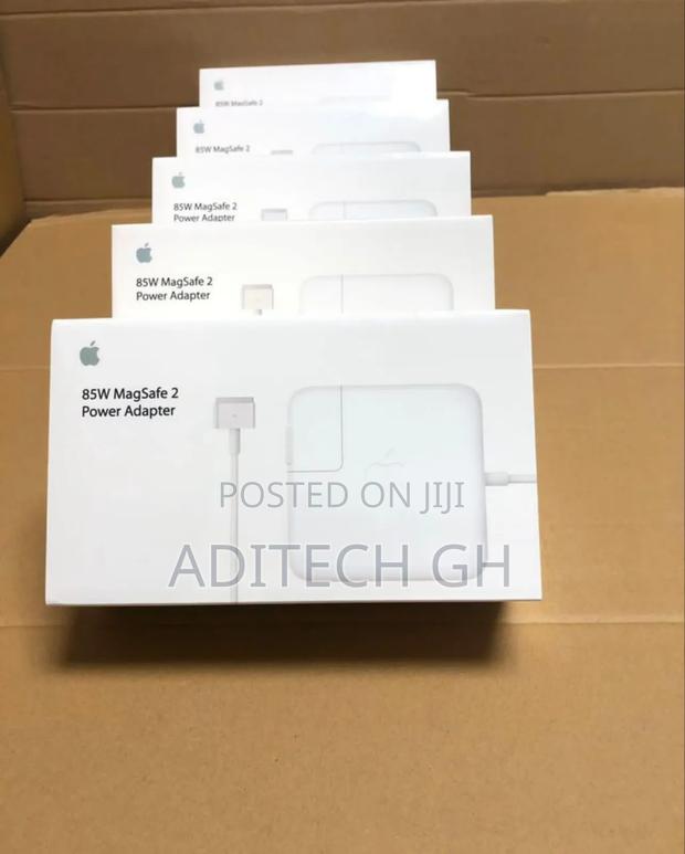 New Original Macbook Pro and Air Chargers · Photo 1