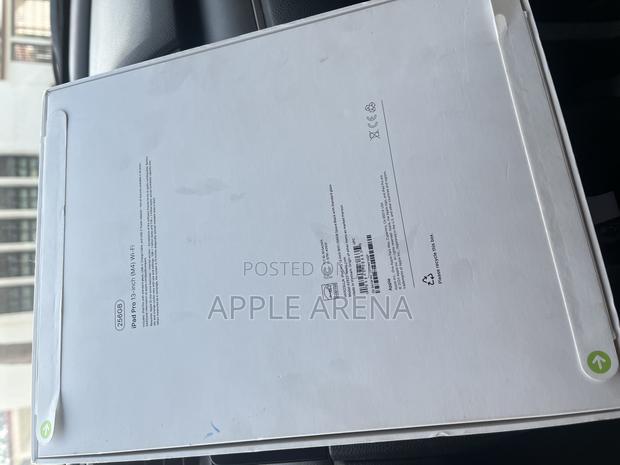 New Apple iPad Pro 13 (2024) 256 GB Black · Photo 4