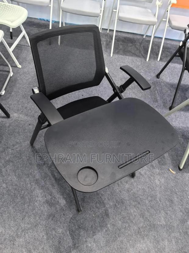 Study Chair With Oval Pad · Photo 1